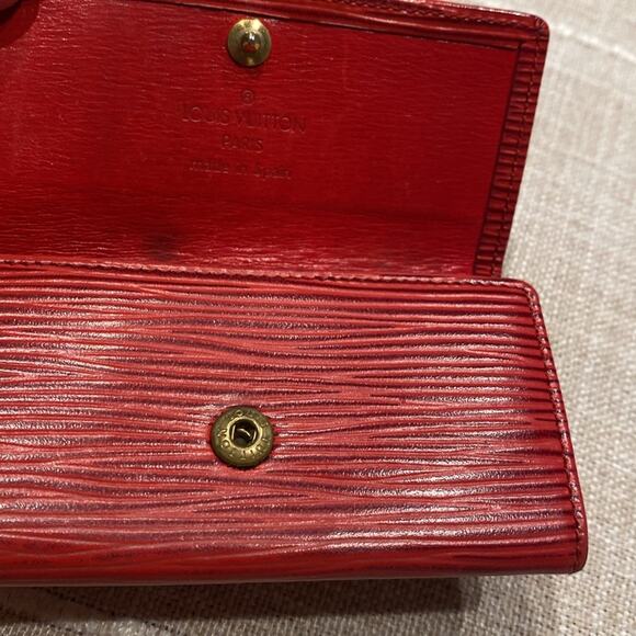 Louis Vuitton key holder - Picture 2 of 4